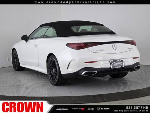 Used 2024 Mercedes-Benz CLE 300 4MATIC Cabriolet image 9