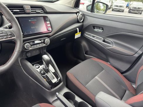 New 2025 Nissan Versa SR image 23