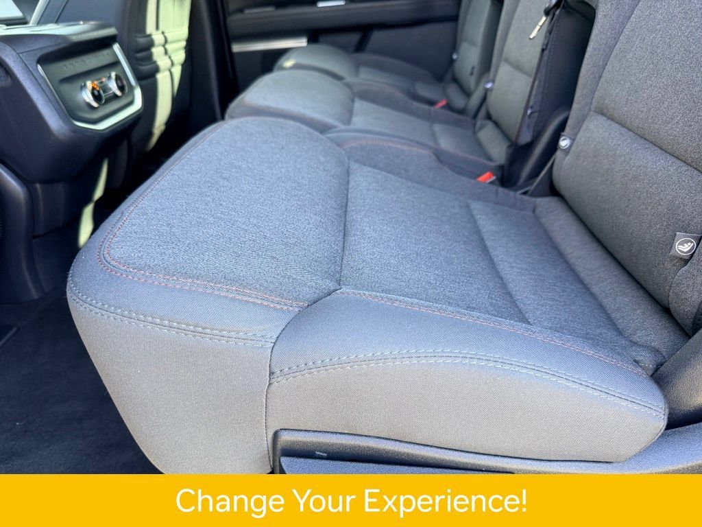 Used 2025 Ford Expedition Max Active AWD/4WD image 17