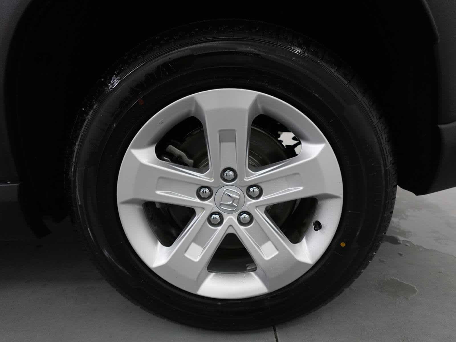 Certified 2023 Honda Pilot LX image 9
