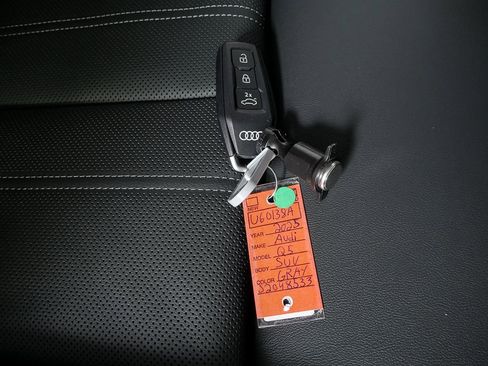 Used 2025 Audi Q5 Premium Plus image 26