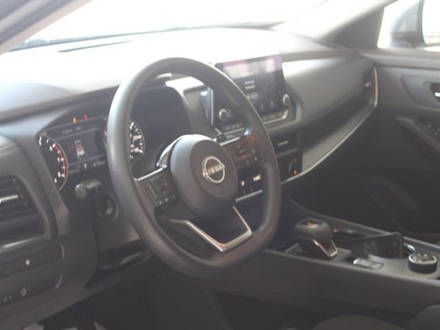 Used 2023 Nissan Rogue SV AWD/4WD image 23