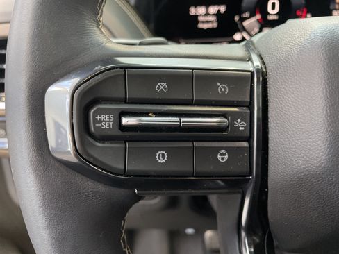 Used 2025 GMC Yukon XL Denali Ultimate w/ LPO, Floor Liner Package AWD/4WD image 21
