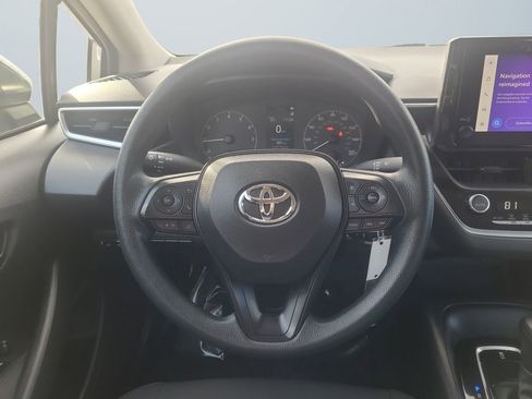 Used 2023 Toyota Corolla LE image 12