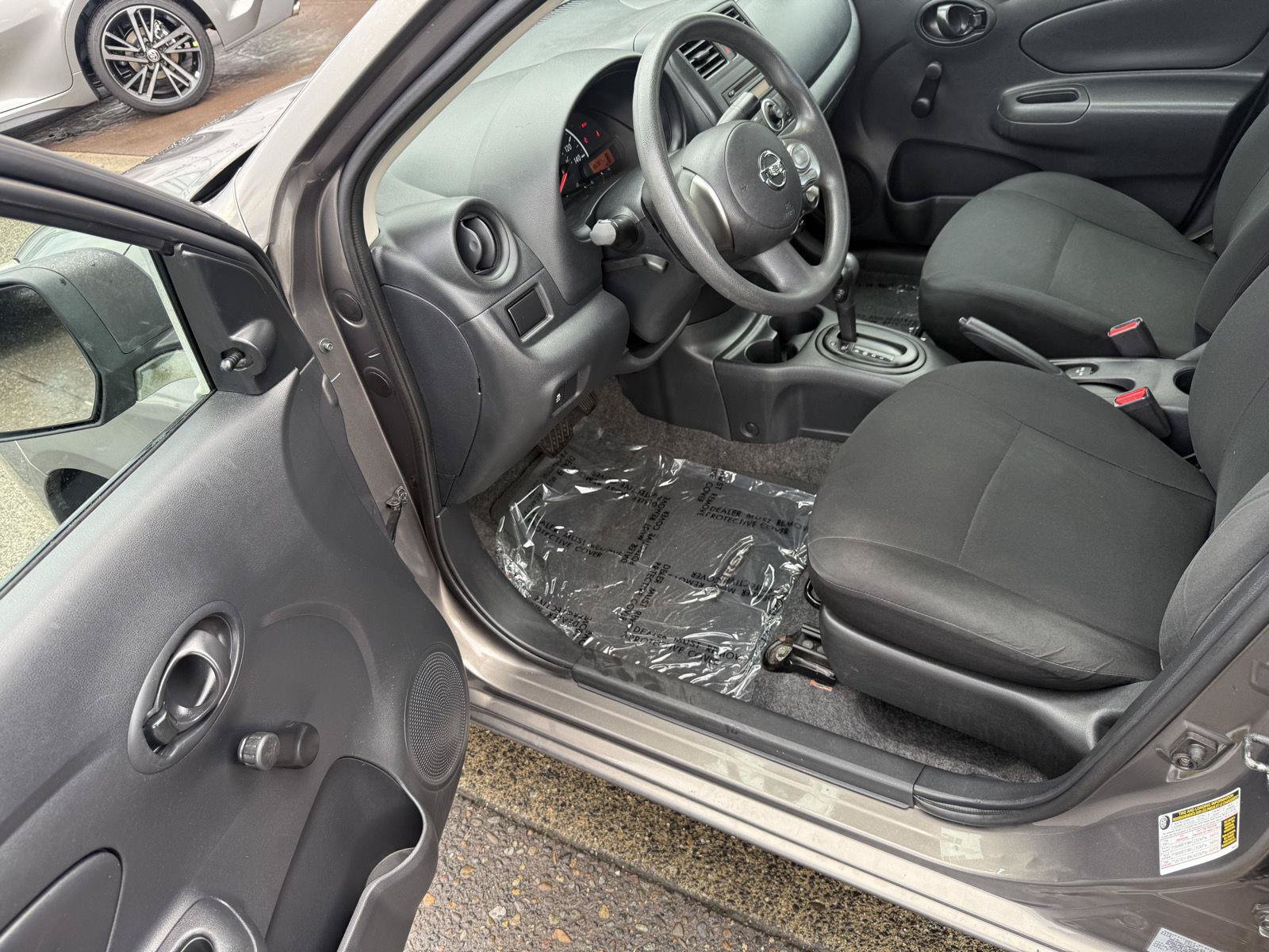 Used 2014 Nissan Versa S Plus FWD image 13