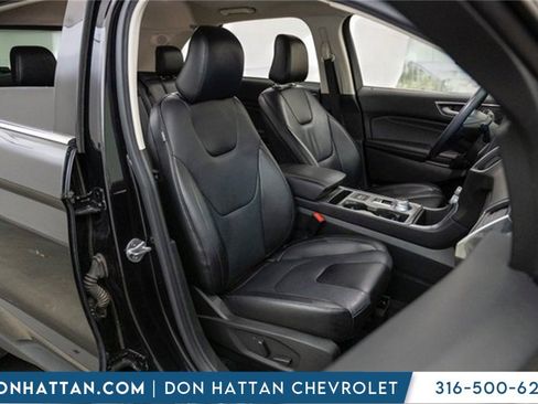 Used 2022 Ford Edge Titanium image 28