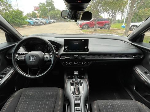 Used 2024 Honda HR-V Sport image 11