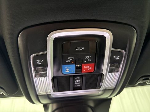 New 2026 RAM 2500 Laramie AWD/4WD image 26