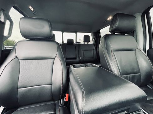 Used 2023 Ford F150 Lariat w/ Trailer Tow Package image 30