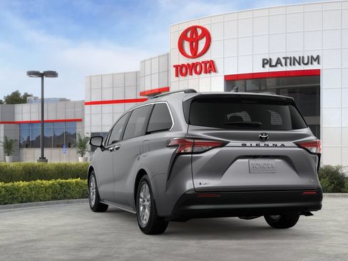New 2026 Toyota Sienna XLE FWD image 7