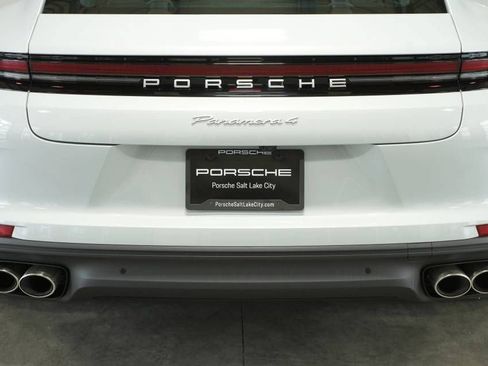 Certified 2025 Porsche Panamera 4 AWD/4WD image 38