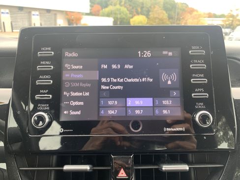 Used 2022 Toyota Camry LE image 23