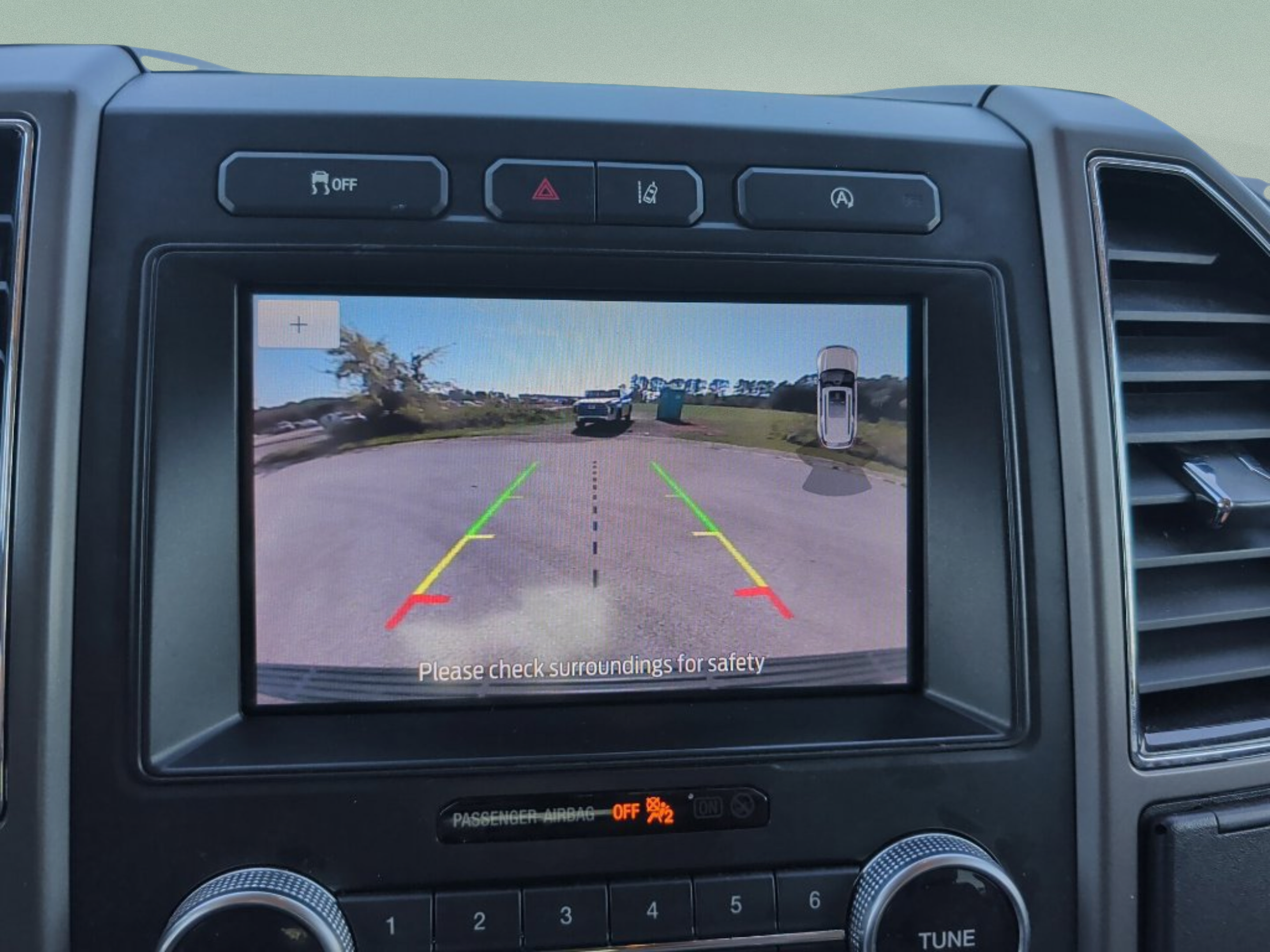 Used 2020 Ford Expedition XLT w/ Equipment Group 202A RWD image 24