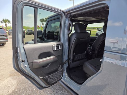 New 2026 Jeep Gladiator Rubicon image 16