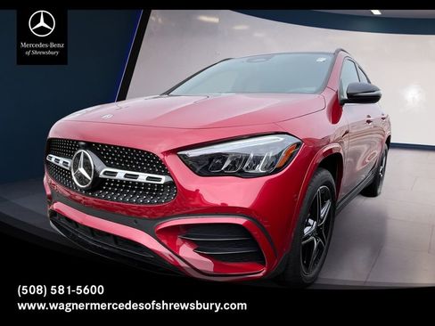 Used 2025 Mercedes-Benz GLA 250 4MATIC image 1