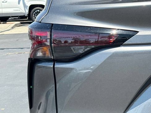New 2026 Toyota Sienna XLE FWD image 15