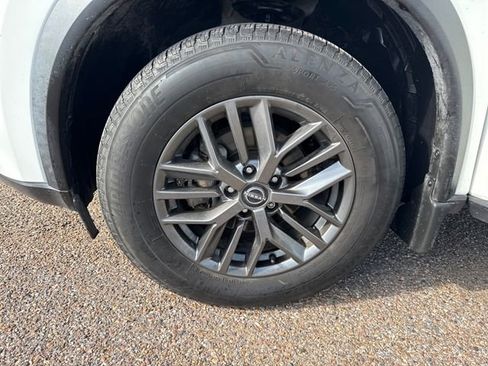 Certified 2023 Nissan Rogue S FWD image 14
