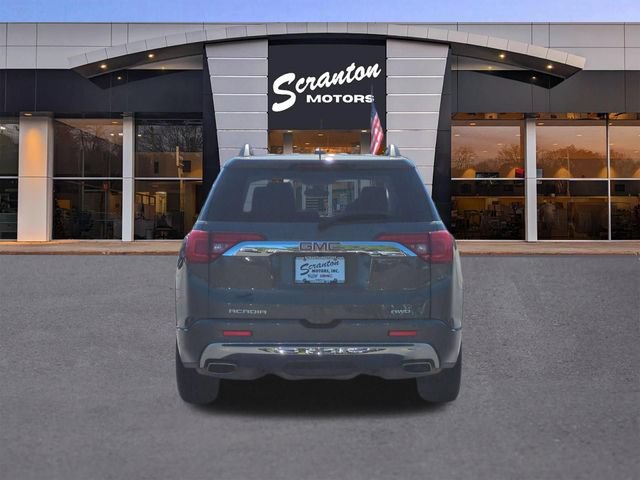 Used 2017 GMC Acadia Denali w/ Technology Package AWD/4WD image 4