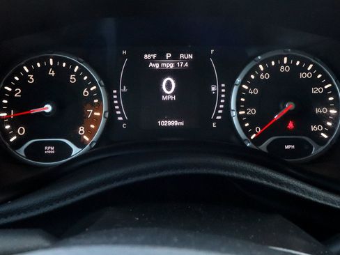Used 2017 Jeep Renegade Altitude FWD image 29
