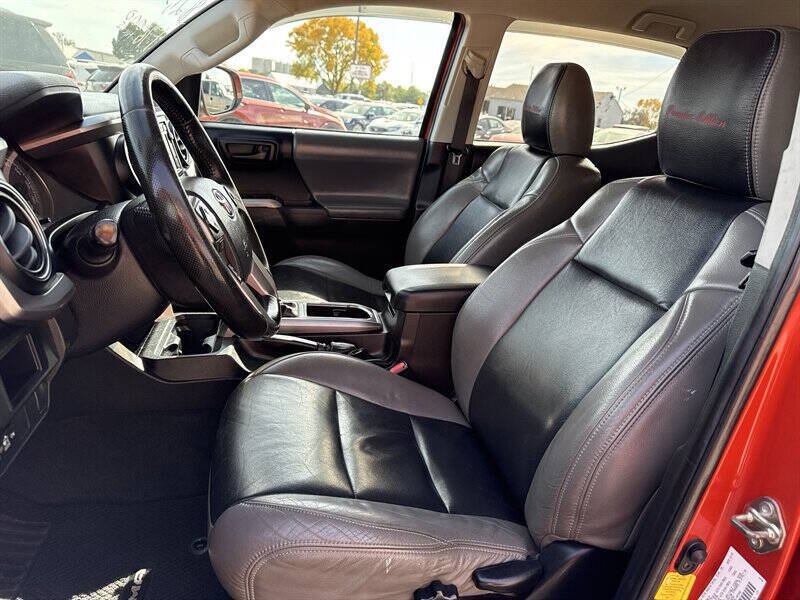 Used 2016 Toyota Tacoma SR5 w/ Towing Package AWD/4WD image 17