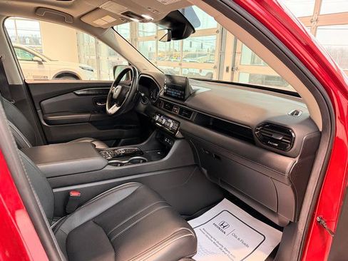 Used 2024 Honda Pilot Elite image 25