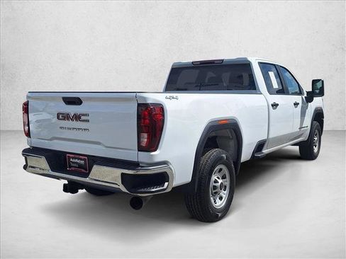 Used 2024 GMC Sierra 3500 Pro AWD/4WD image 5