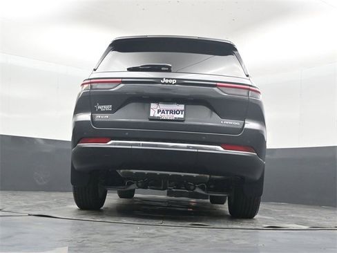 New 2025 Jeep Grand Cherokee Laredo X w/ Luxury Tech Group I image 41