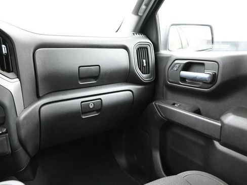 Used 2022 Chevrolet Silverado 1500 Custom AWD/4WD image 5