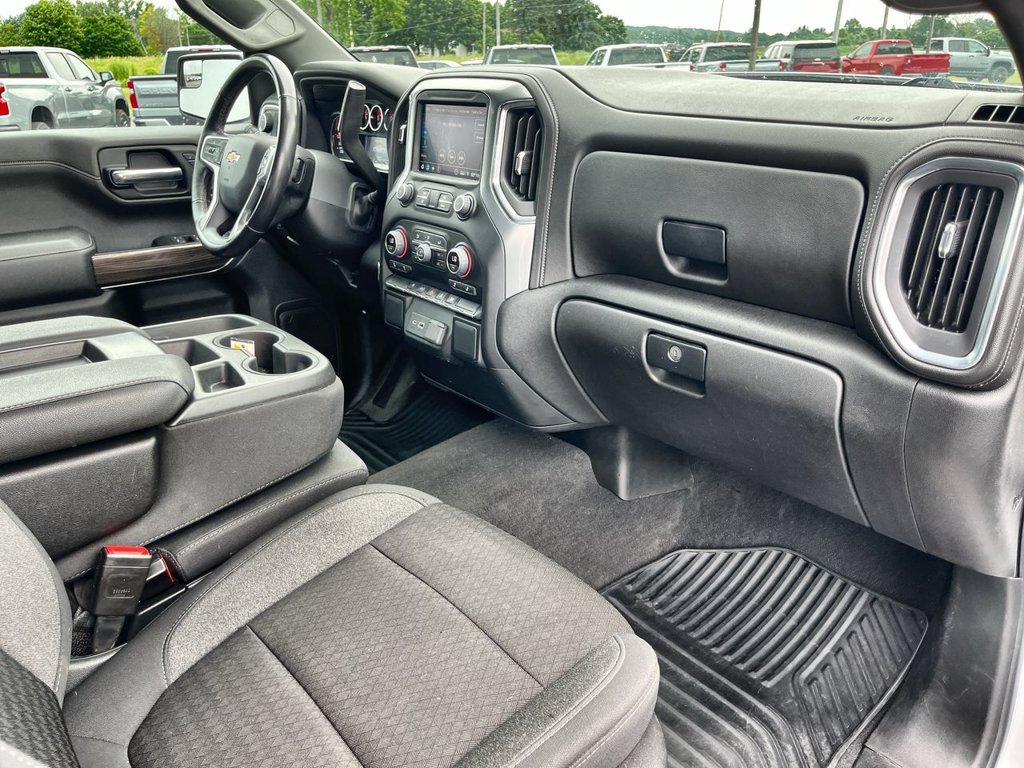 Used 2022 Chevrolet Silverado 1500 LT AWD/4WD image 27