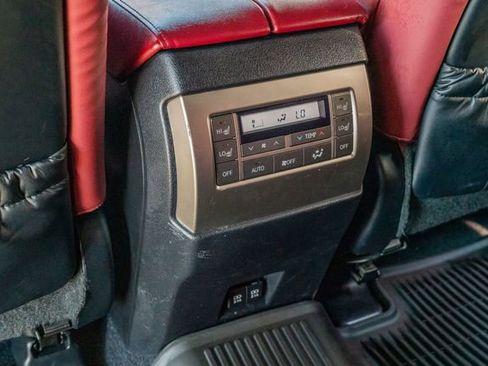 Used 2020 Lexus GX 460 Premium image 37