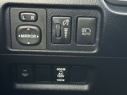 Used 2021 Toyota 4Runner TRD Off-Road Premium w/ Moonroof Package AWD/4WD image 31