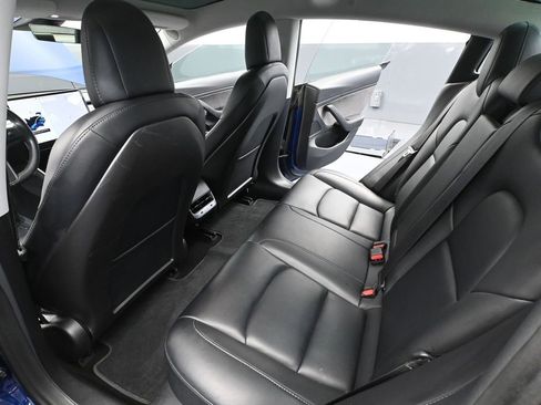 Used 2018 Tesla Model 3 Long Range image 34