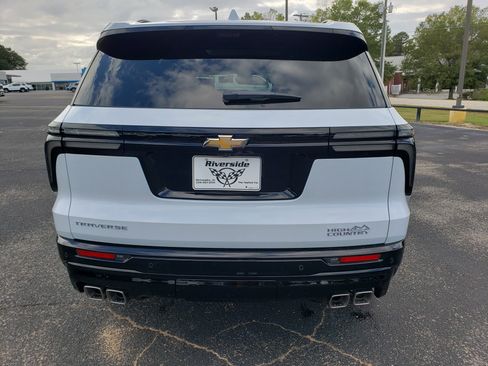 New 2026 Chevrolet Traverse High Country w/ LPO, Floor Liner Package image 8