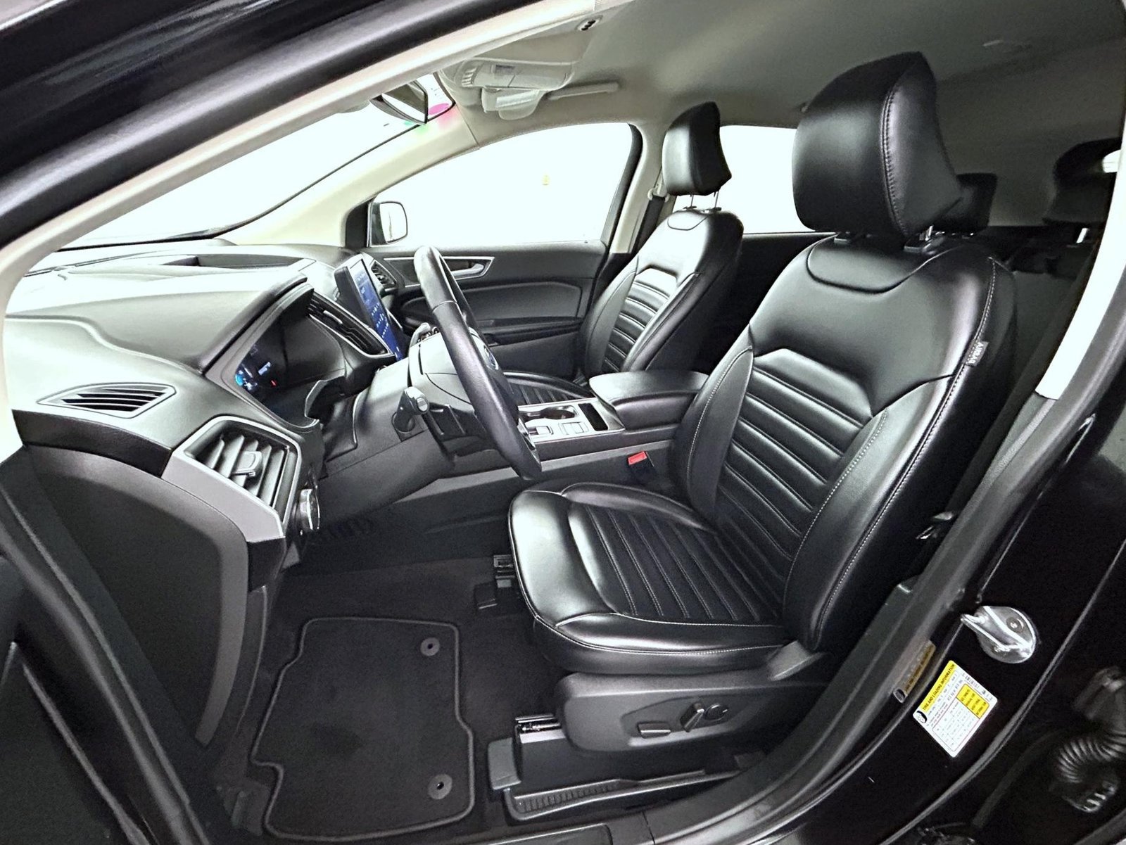 Used 2024 Ford Edge SEL w/ Convenience Package AWD/4WD image 10