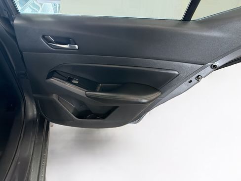 Used 2021 Nissan Altima 2.5 SV FWD image 30