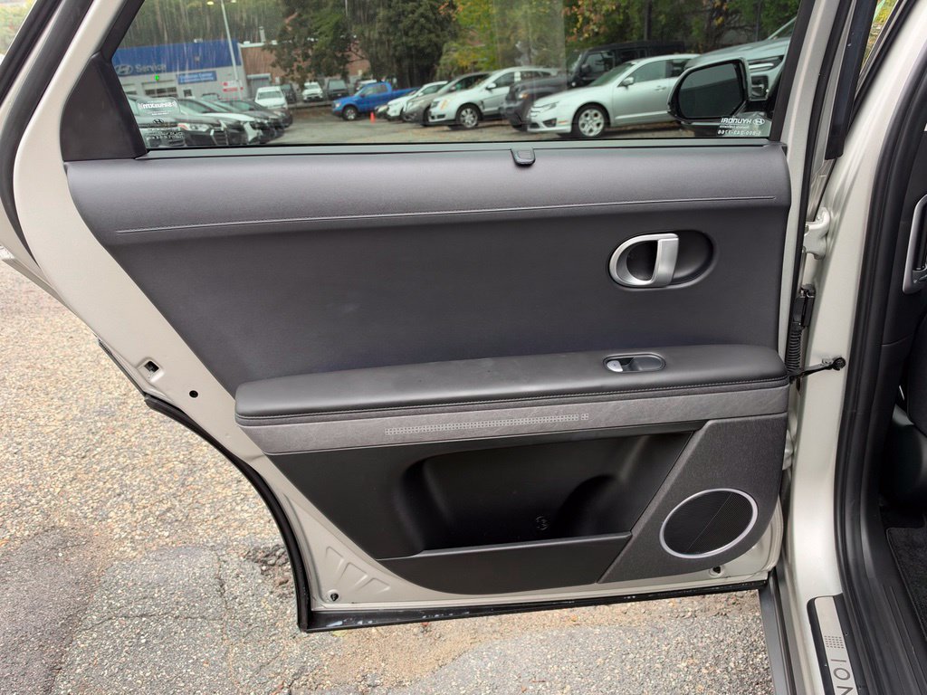 Certified 2024 Hyundai Ioniq 5 Limited AWD/4WD image 17