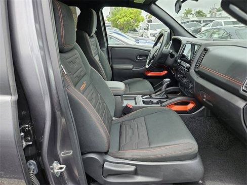 Used 2024 Nissan Frontier Pro-X image 10