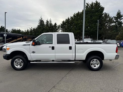 Used 2012 Ford F250 XLT w/ XLT Interior Pkg image 2