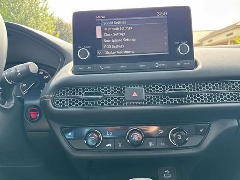 Certified 2025 Honda HR-V Sport image 24