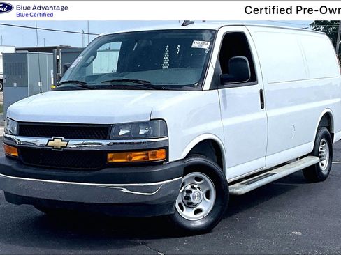 Used 2025 Chevrolet Express 2500 w/ Driver Convenience Package RWD image 8
