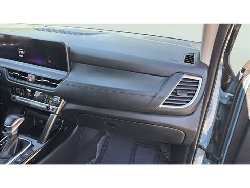 Used 2024 Kia Seltos EX FWD image 21