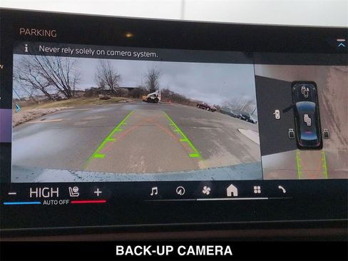 New 2026 BMW 550e xDrive w/ Executive Package image 23