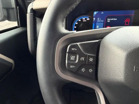 Used 2024 Ford Bronco Wildtrak image 12