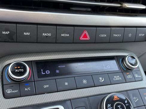 Used 2025 Hyundai Palisade SEL AWD/4WD image 18