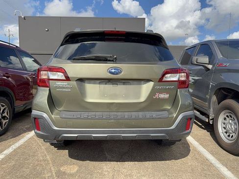 Used 2019 Subaru Outback 2.5i Premium w/ Popular Package #2 AWD/4WD image 4