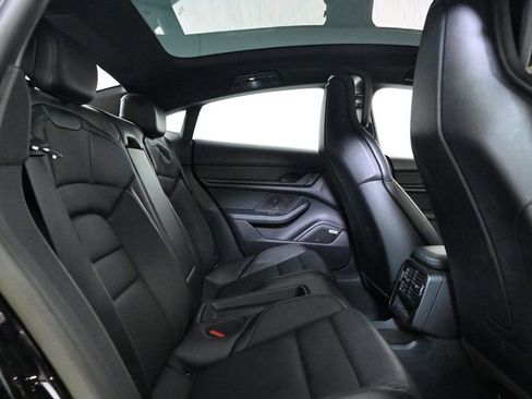 Certified 2022 Porsche Taycan 4S image 19