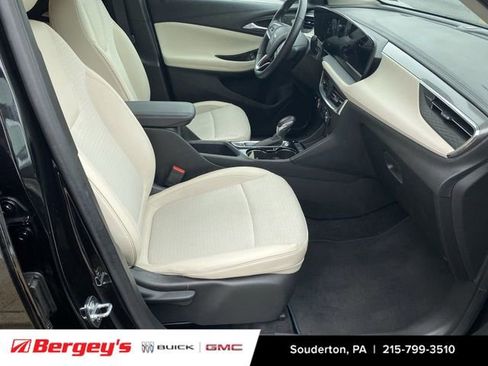 Certified 2024 Buick Encore GX Preferred FWD image 32