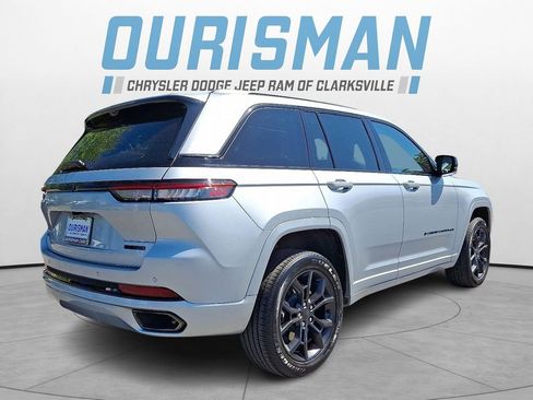 Used 2023 Jeep Grand Cherokee 30th Anniversary AWD/4WD image 6