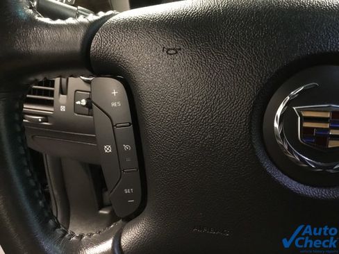 Used 2011 Cadillac DTS Limousine image 42