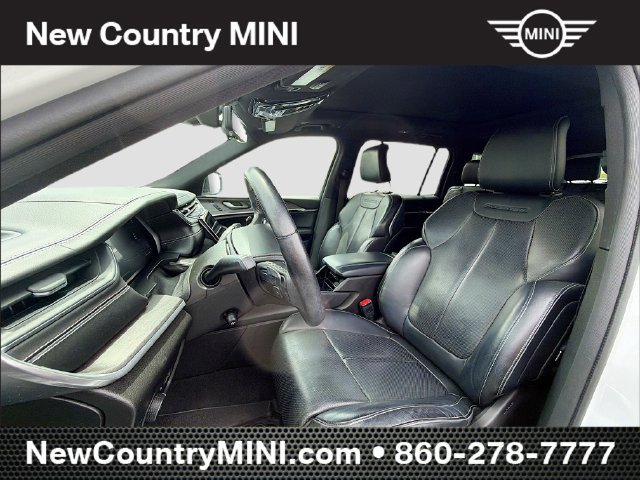 Used 2022 Jeep Grand Cherokee L Overland w/ Luxury Tech Group IV AWD/4WD image 11